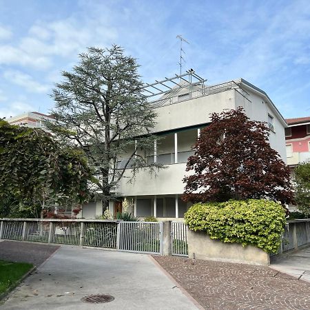 Villa Verdi Apartments Градо Екстериор снимка